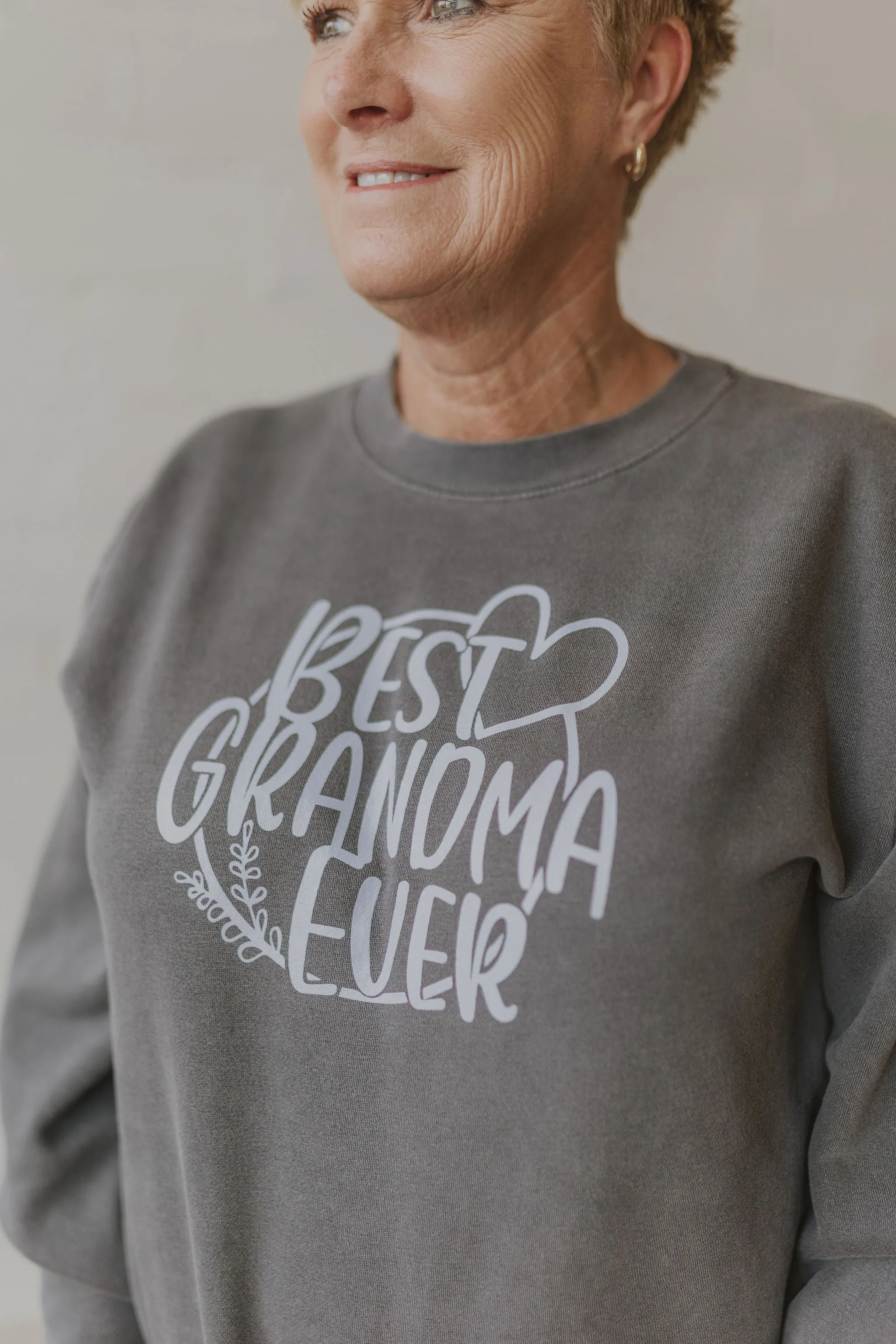 BEST GRANDMA EVER CREW NECK SWEATSHIRT