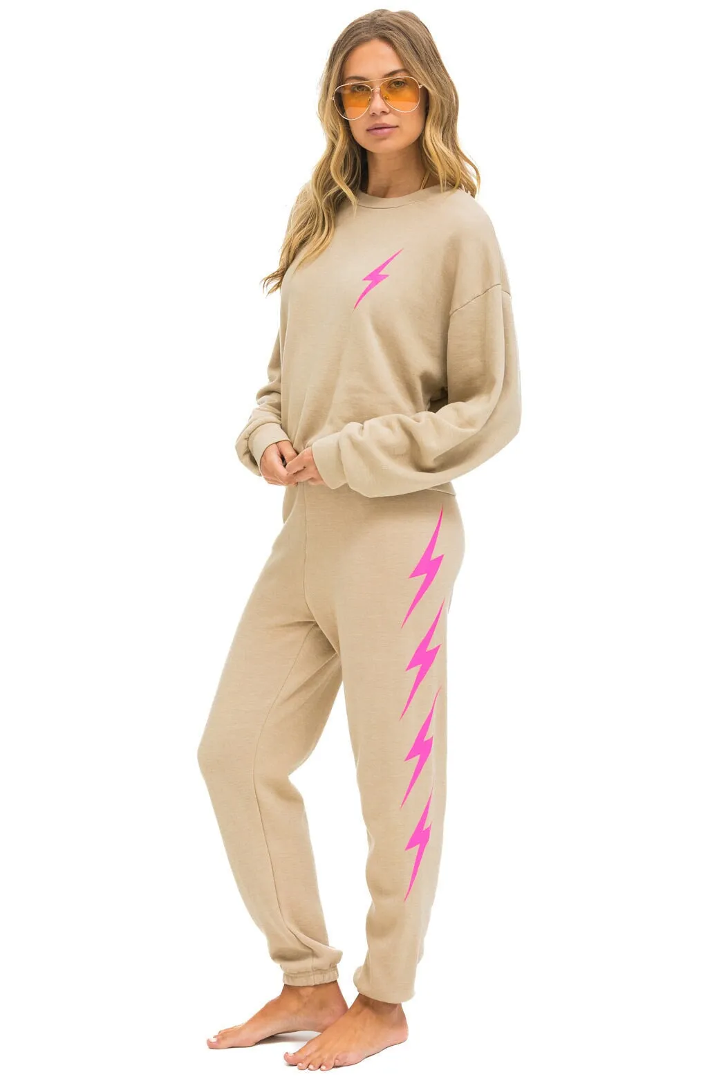 BOLT 2 RELAXED CREW SWEATSHIRT - SAND // NEON PINK