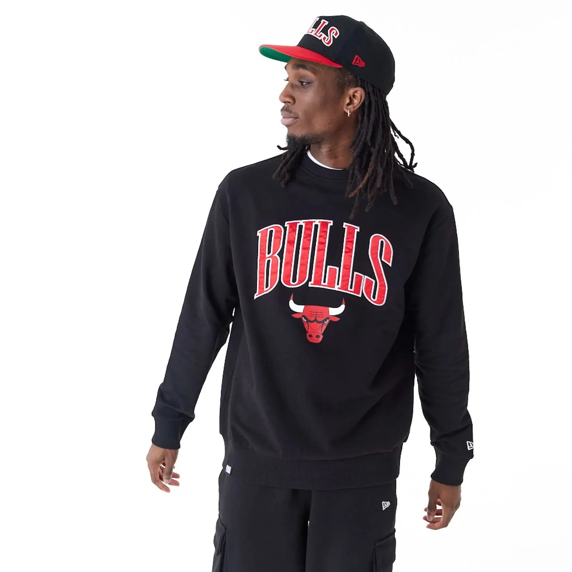 Chicago Bulls NBA Arch Graphic Black Oversized Crew Neck Sweatshirt