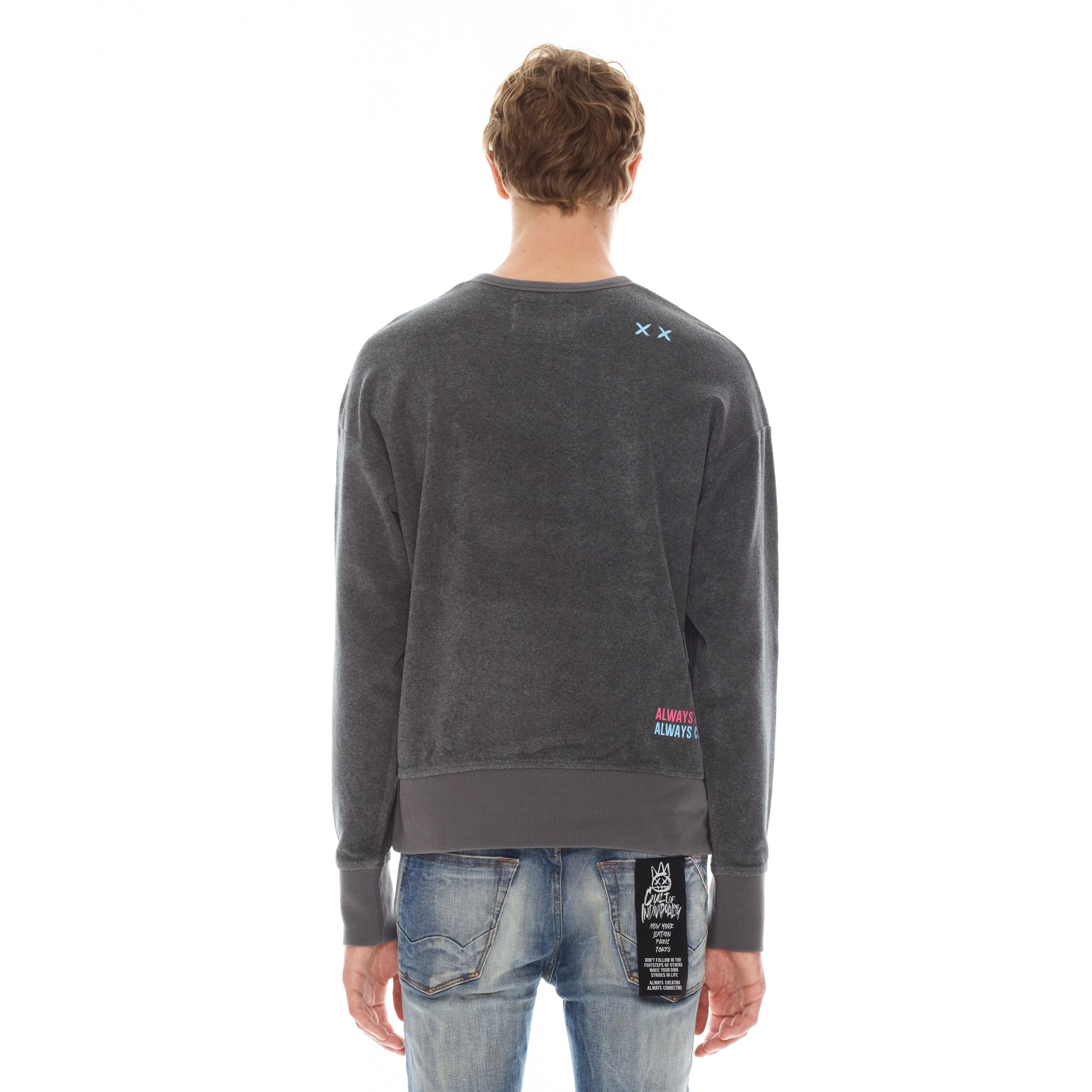 CREW NECK FLEECE IN CHARCOAL